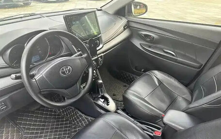 Toyota Yaris XP150 рестайлинг, 2021 год, 1 745 000 рублей, 9 фотография
