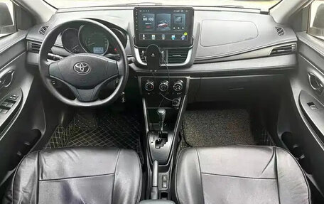 Toyota Yaris XP150 рестайлинг, 2021 год, 1 745 000 рублей, 6 фотография
