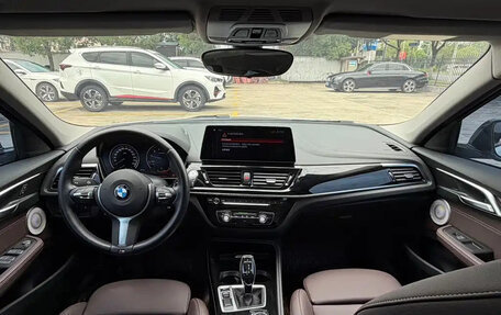 BMW 1 серия, 2023 год, 2 100 000 рублей, 6 фотография