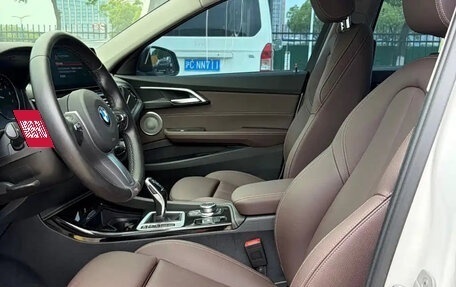 BMW 1 серия, 2023 год, 2 100 000 рублей, 11 фотография