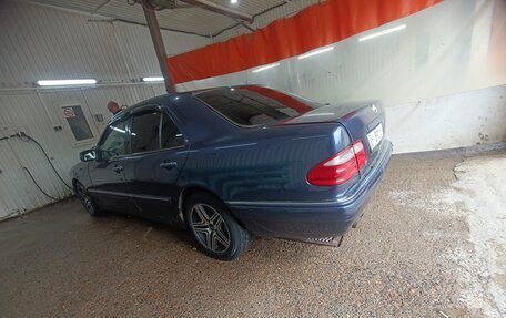 Mercedes-Benz E-Класс, 2000 год, 220 000 рублей, 11 фотография