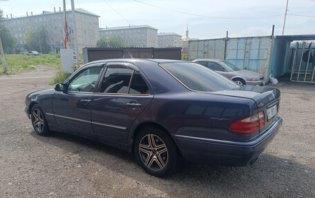 Mercedes-Benz E-Класс, 2000 год, 220 000 рублей, 9 фотография