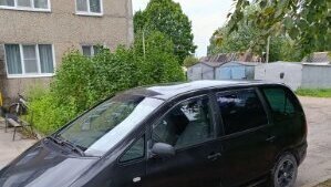 Volkswagen Sharan I рестайлинг, 2003 год, 260 000 рублей, 2 фотография