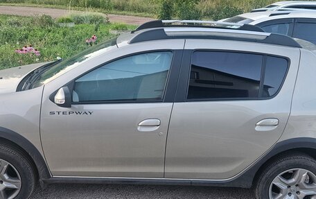 Renault Sandero II рестайлинг, 2022 год, 1 700 000 рублей, 10 фотография