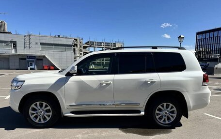 Toyota Land Cruiser 200, 2015 год, 5 019 000 рублей, 2 фотография