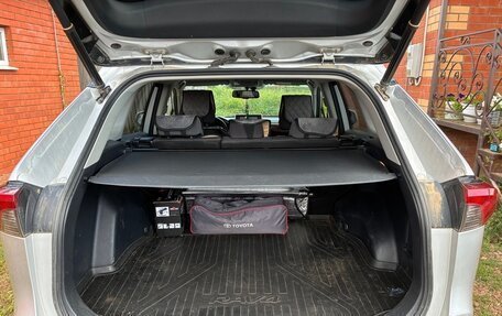 Toyota RAV4, 2021 год, 3 500 000 рублей, 12 фотография