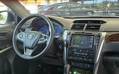 Toyota Camry, 2017 год, 2 289 000 рублей, 20 фотография