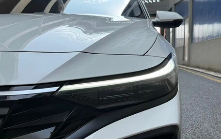 Hyundai Elantra, 2026 год, 1 900 000 рублей, 24 фотография