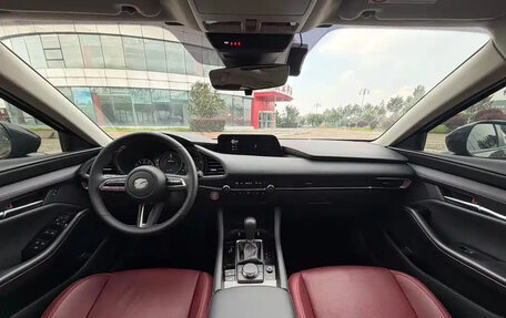 Mazda 3, 2023 год, 1 800 000 рублей, 7 фотография