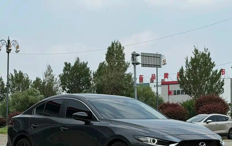 Mazda 3, 2023 год, 1 800 000 рублей, 3 фотография