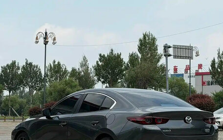 Mazda 3, 2023 год, 1 800 000 рублей, 4 фотография