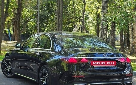 Mercedes-Benz E-Класс, 2024 год, 7 000 000 рублей, 3 фотография