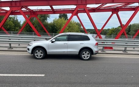 Volkswagen Touareg III, 2011 год, 1 720 000 рублей, 3 фотография