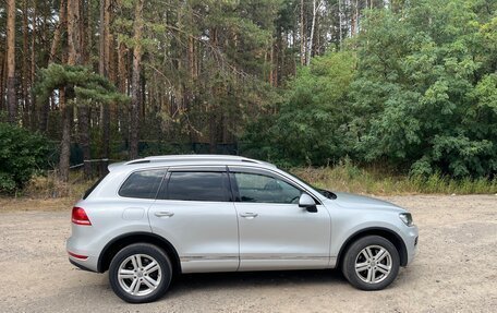 Volkswagen Touareg III, 2011 год, 1 720 000 рублей, 4 фотография