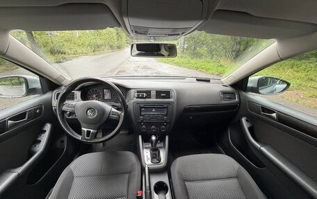 Volkswagen Jetta VI, 2012 год, 890 000 рублей, 6 фотография