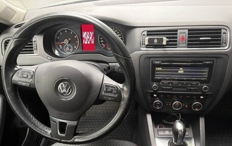 Volkswagen Jetta VI, 2012 год, 890 000 рублей, 7 фотография
