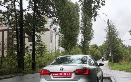 Volkswagen Jetta VI, 2012 год, 890 000 рублей, 2 фотография