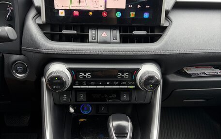 Toyota RAV4, 2021 год, 3 250 000 рублей, 10 фотография
