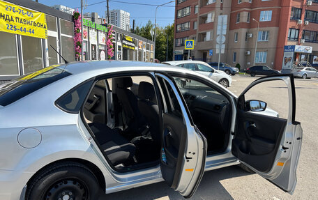 Volkswagen Polo VI (EU Market), 2013 год, 850 000 рублей, 11 фотография