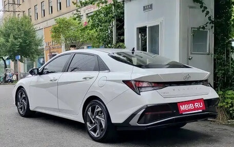 Hyundai Elantra, 2023 год, 1 265 000 рублей, 3 фотография