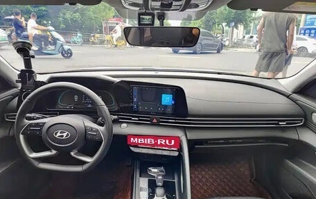 Hyundai Elantra, 2023 год, 1 265 000 рублей, 4 фотография