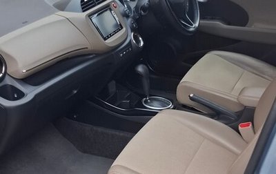 Honda Fit Shuttle I рестайлинг, 2013 год, 800 000 рублей, 1 фотография
