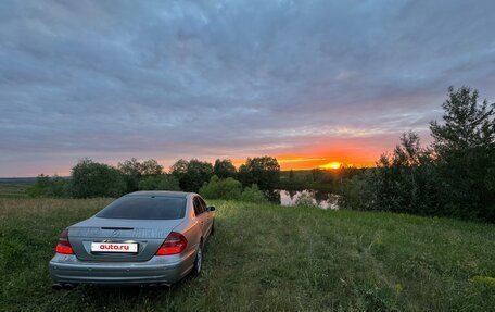 Mercedes-Benz E-Класс, 2002 год, 600 000 рублей, 2 фотография