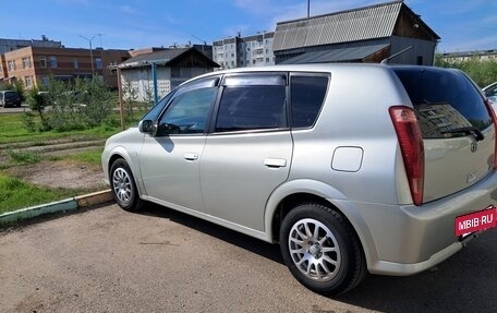 Toyota Opa I рестайлинг, 2002 год, 620 000 рублей, 3 фотография