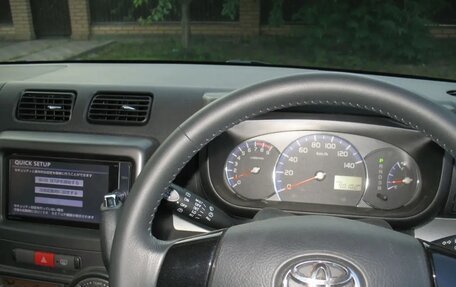 Toyota Pixis Space, 2013 год, 670 000 рублей, 12 фотография