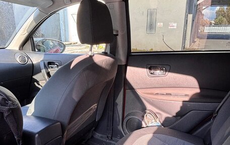 Nissan Qashqai, 2010 год, 950 000 рублей, 3 фотография