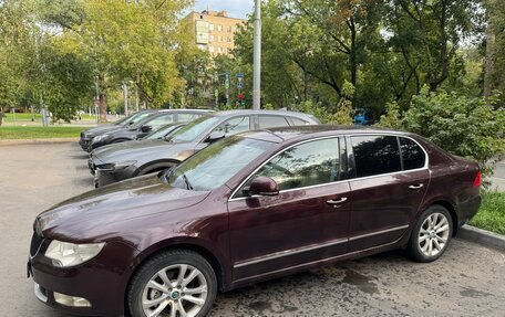 Skoda Superb III рестайлинг, 2011 год, 900 000 рублей, 2 фотография