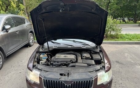 Skoda Superb III рестайлинг, 2011 год, 900 000 рублей, 5 фотография