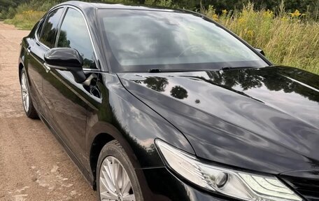Toyota Camry, 2018 год, 3 000 000 рублей, 4 фотография
