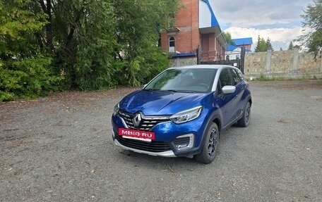 Renault Kaptur I рестайлинг, 2020 год, 1 850 000 рублей, 2 фотография