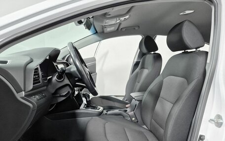 Hyundai Elantra VI рестайлинг, 2019 год, 1 639 000 рублей, 8 фотография