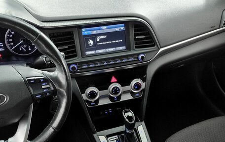 Hyundai Elantra VI рестайлинг, 2019 год, 1 639 000 рублей, 18 фотография