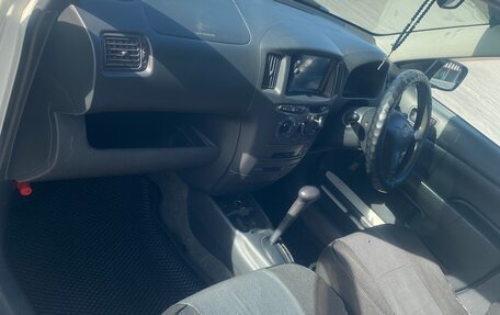 Toyota Probox I, 2004 год, 585 000 рублей, 10 фотография