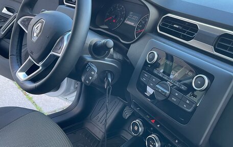 Renault Duster, 2021 год, 2 300 000 рублей, 15 фотография