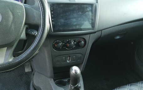 Renault Logan II, 2014 год, 450 000 рублей, 11 фотография