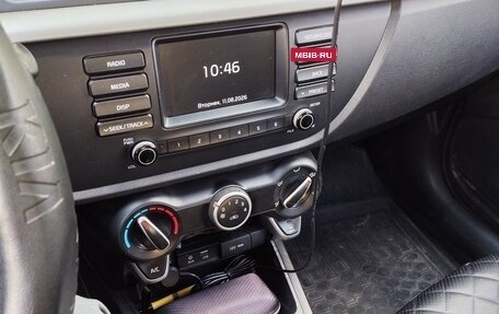 KIA Rio IV, 2018 год, 1 200 000 рублей, 2 фотография