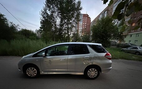 Honda Fit Shuttle I рестайлинг, 2011 год, 820 000 рублей, 3 фотография