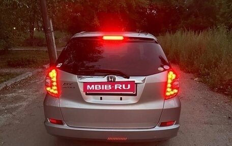 Honda Fit Shuttle I рестайлинг, 2011 год, 820 000 рублей, 12 фотография