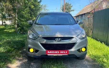 Hyundai ix35 I рестайлинг, 2010 год, 950 000 рублей, 2 фотография