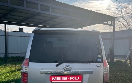 Toyota Noah III, 2009 год, 1 250 000 рублей, 6 фотография