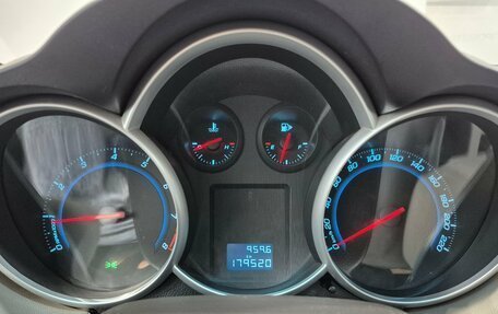 Chevrolet Cruze II, 2011 год, 760 000 рублей, 9 фотография