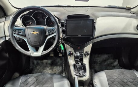 Chevrolet Cruze II, 2011 год, 760 000 рублей, 10 фотография