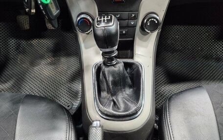 Chevrolet Cruze II, 2011 год, 760 000 рублей, 16 фотография