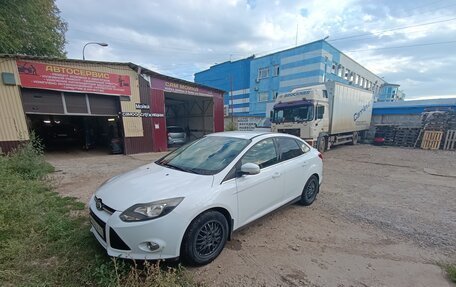 Ford Focus III, 2013 год, 950 000 рублей, 2 фотография