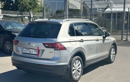 Volkswagen Tiguan II, 2017 год, 2 229 000 рублей, 3 фотография