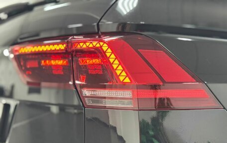 Volkswagen Tiguan II, 2017 год, 2 300 000 рублей, 7 фотография